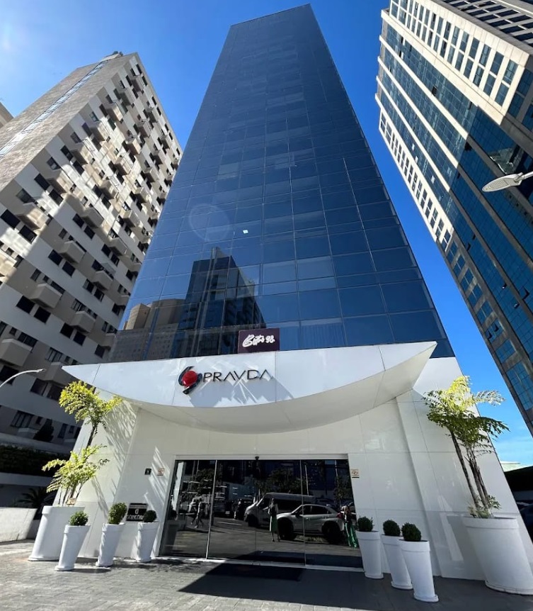 Fachada do Edifício Pravda em Alphaville